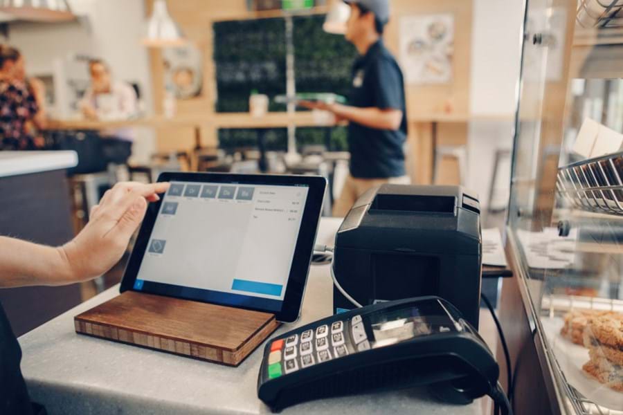 How to streamline merchant onboarding with Payment Processing Software? Thumbnail image for article: How to Streamline Merchant Onboarding